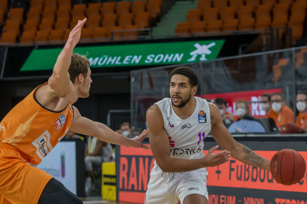 还在整个比 还在整个比